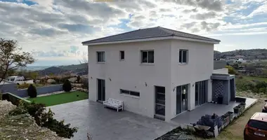 Villa 4 bedrooms in Episkopi, Cyprus