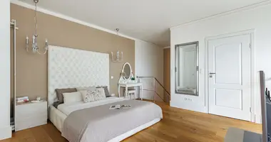 Квартира 2 комнаты в Варшава, Польша