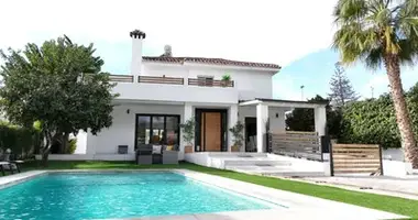 6 bedroom house in Dos Hermanas, Spain