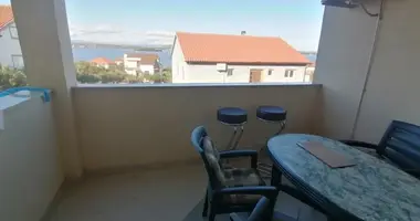 Apartamento 1 habitación en Opcina Dezanovac, Croacia