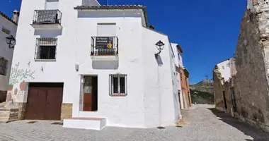 2 bedroom house in Malaga, Spain
