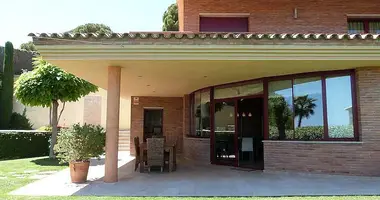 Villa en Premia de Dalt, Španjolska
