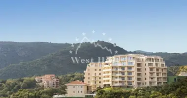 Apartamento 3 habitaciones en Becici, Montenegro