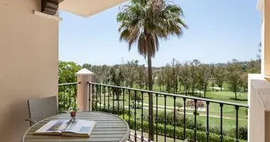 2 bedroom apartment in Estepona, Spain