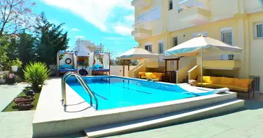 Таунхаус 5 комнат в Loutraki Perachora Agioi Theodoroi Municipality, Греция