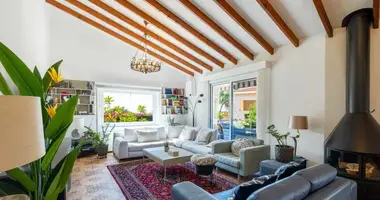 Mieszkanie 4 pokoi w Chloraka, Cypr