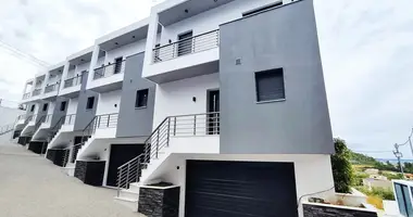 3 bedroom apartment in Polychrono, Greece