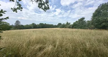 Участок земли в Комен, Словения