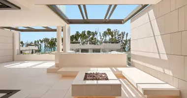 4 bedroom apartment in Spain