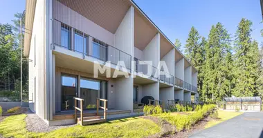 Adosado Adosado en Herttuala, Finlandia