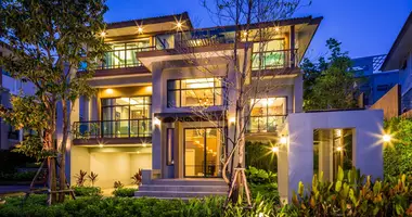 Villa 4 bedrooms in Phuket Province, Thailand