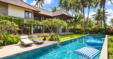 Villa 5 bedrooms in Saba, Indonesia