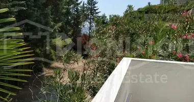 Apartment 6 bedrooms in Loutra, Greece