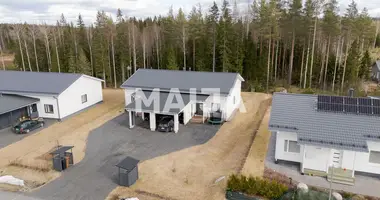 Дом 4 комнаты в Jyvaskyla sub region, Финляндия