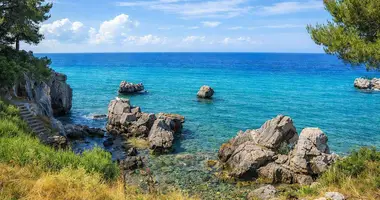 Hotel 340 m² in Loutra, Greece