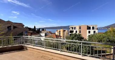 Wohnung 2 Schlafzimmer in Tivat, Montenegro