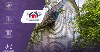 Casa en Piarezyrski sielski Saviet, Belarús