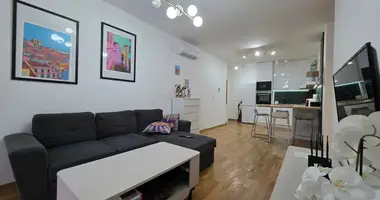 Wohnung 2 Schlafzimmer in Becici, Montenegro