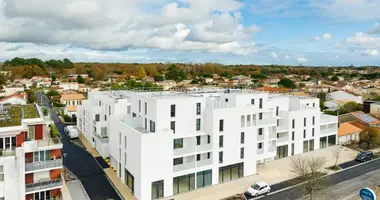 Gewerbefläche 74 m² in Saint Medard en Jalles, Frankreich