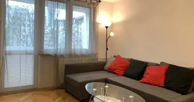 Mieszkanie 2 pokoi w Warszawa, Polska