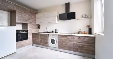 Apartamento 3 habitaciones en Minsk, Belarús