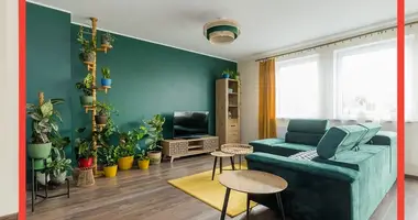 Квартира 5 комнат в Марки, Польша