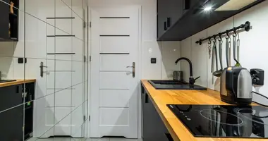Mieszkanie 2 pokoi w Kraków, Polska