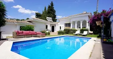 4 bedroom house in Benalmadena, Spain
