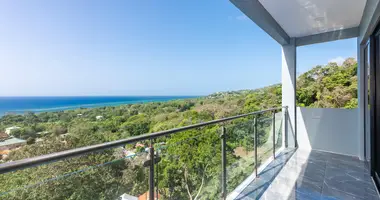 Condo in Sandy Bay, Honduras