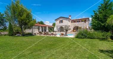 Maison 4 chambres dans Opcina Svetvincenat, Croatie
