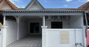 Reihenhaus in Pattaya, Thailand