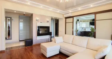 Wohnung 3 zimmer in Minsk, Belarus