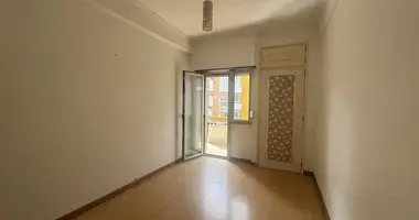 2 bedroom apartment in Oeiras, Portugal
