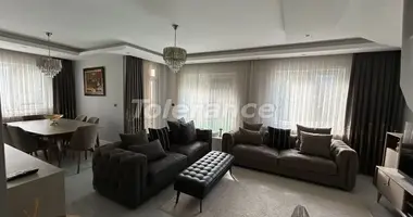 Duplex 3 bedrooms in Konyaalti, Turkey