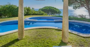 3 bedroom apartment in Sant Feliu de Guixols, Spain