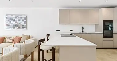 Wohnung 3 Schlafzimmer in San Pedro Alcantara, Spanien