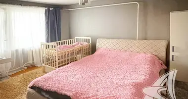2 room apartment in Bielaviezski, Belarus