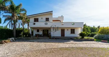 Villa 5 zimmer in San Cesario di Lecce, Italien