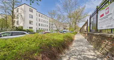 Apartamento 3 habitaciones en Skomlin, Polonia