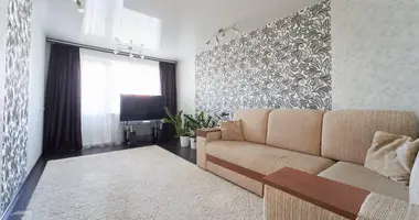Wohnung 3 zimmer in Minsk, Belarus