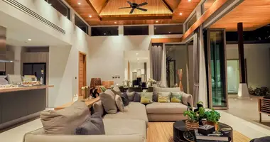 Villa 4 chambres dans Si Sunthon, Thaïlande