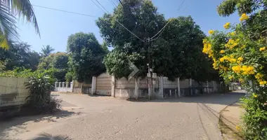 Участок земли в Sangkat Veal Sbov, Камбоджа