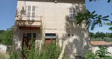 8 room house in Terni, Italy