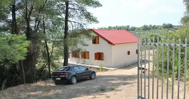 Cottage 4 bedrooms in Kriopigi, Greece