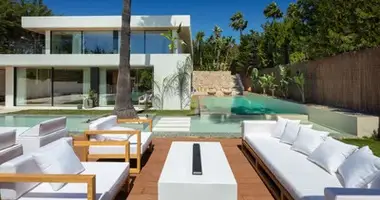 4 bedroom house in Dos Hermanas, Spain