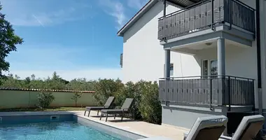 Hotel 500 m² w Pula, Chorwacja