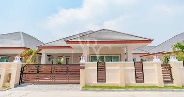 Villa 3 bedrooms in Pattaya City, Thailand