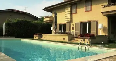 Villa en Forte dei Marmi, Italia