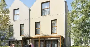 2 bedroom house in Warsaw, Poland