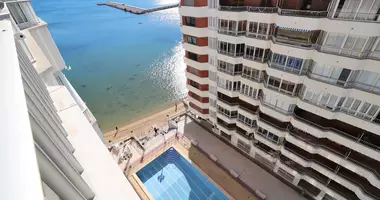 Penthouse 4 rooms in Torrevieja, Spain